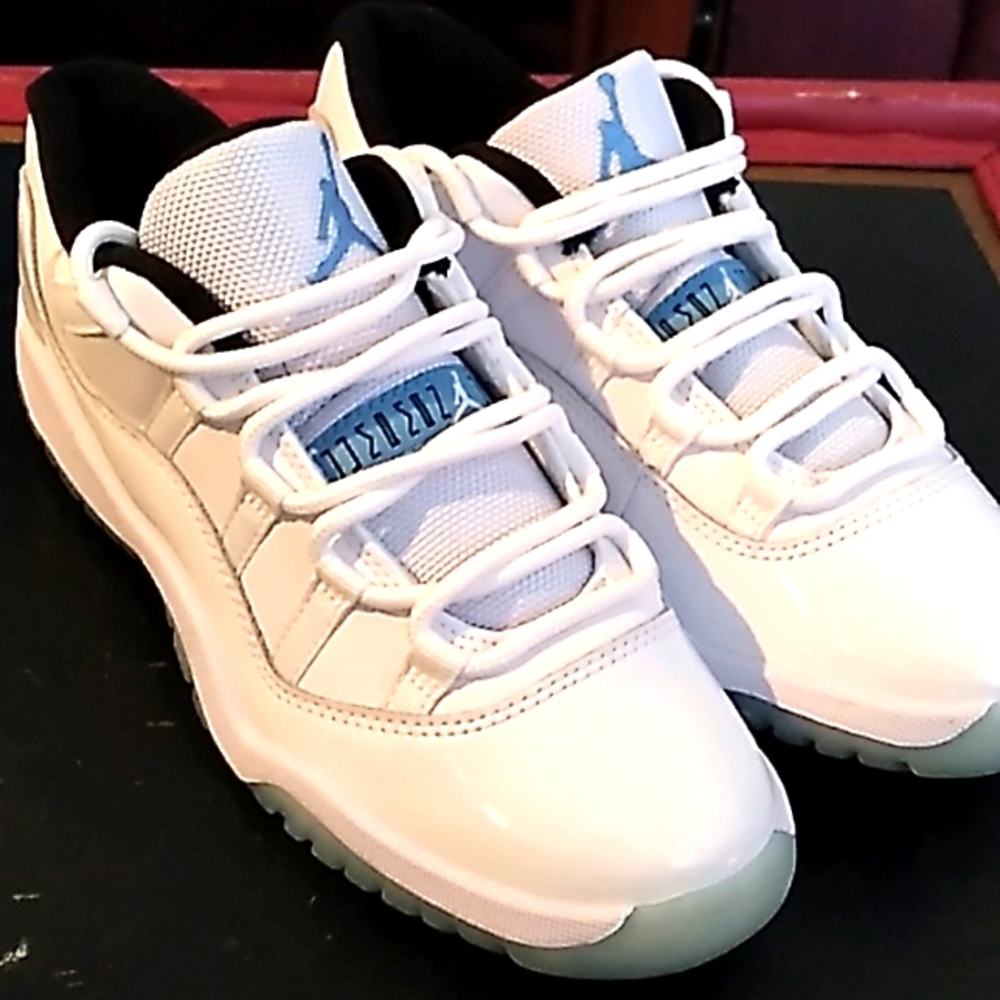 Air Jordan 11